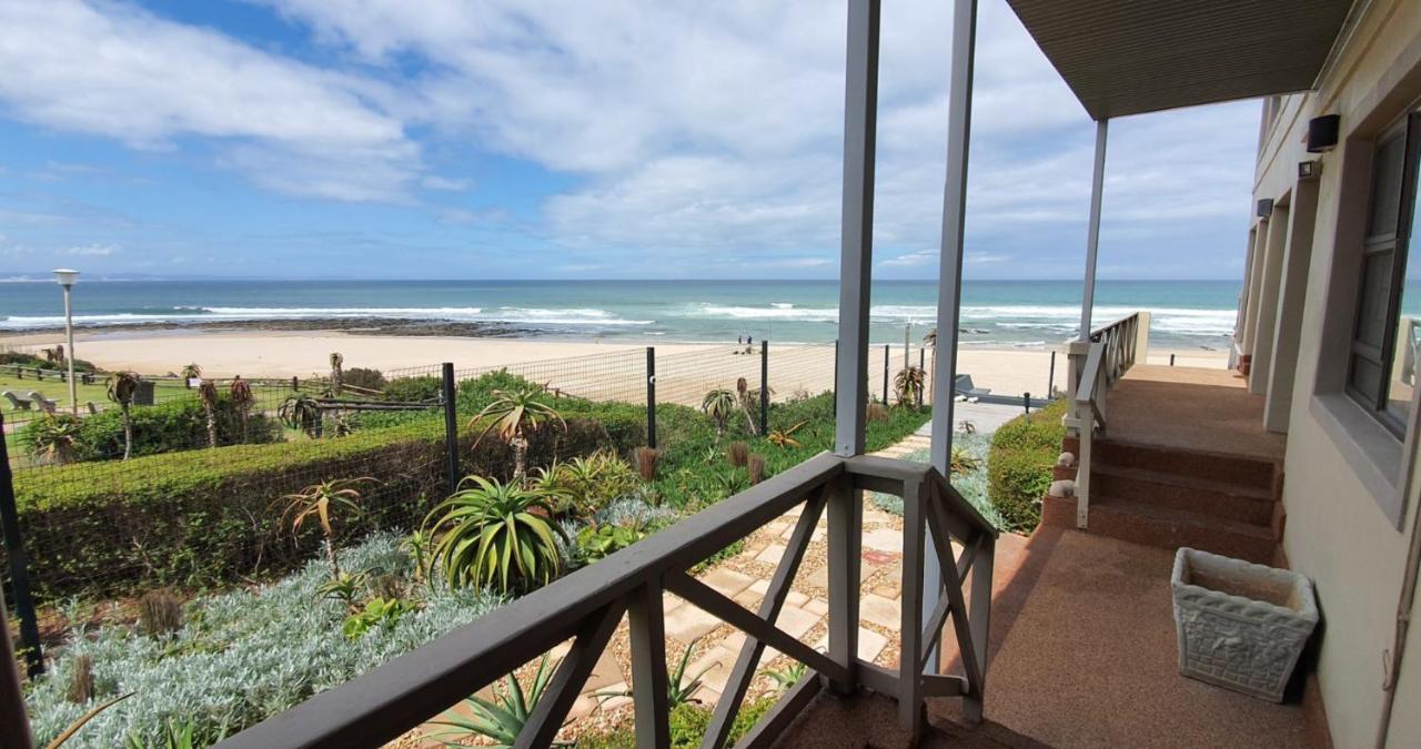 On The Beach Guesthouse Jeffreys Bay Kültér fotó