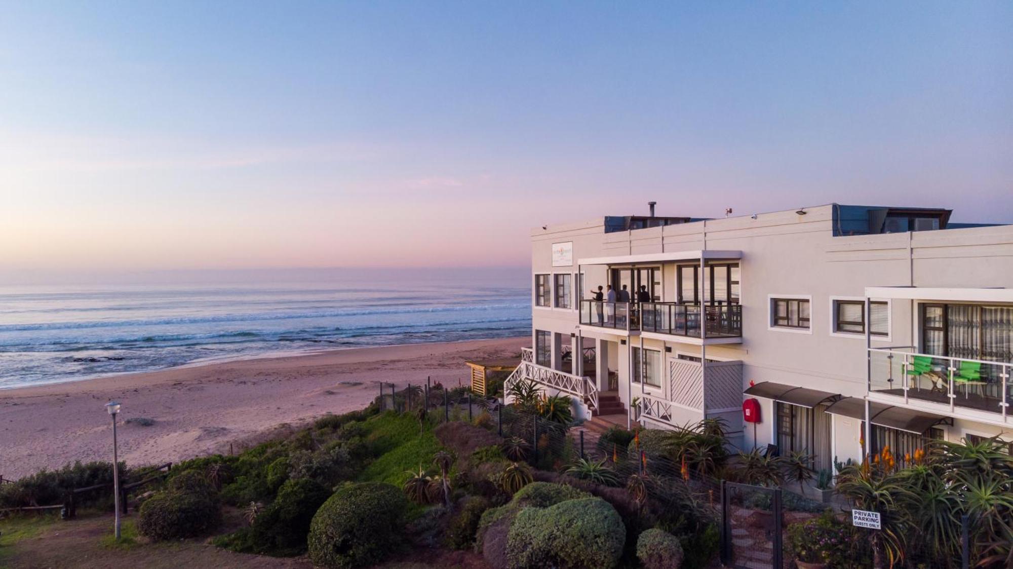 On The Beach Guesthouse Jeffreys Bay Kültér fotó